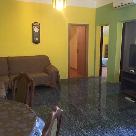 Apartment Lela Mali Lošinj Eksteriør bilde