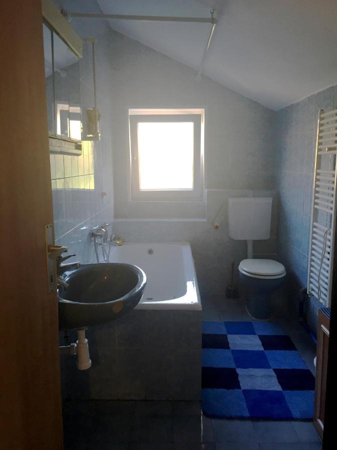 Apartment Lela Mali Lošinj Eksteriør bilde