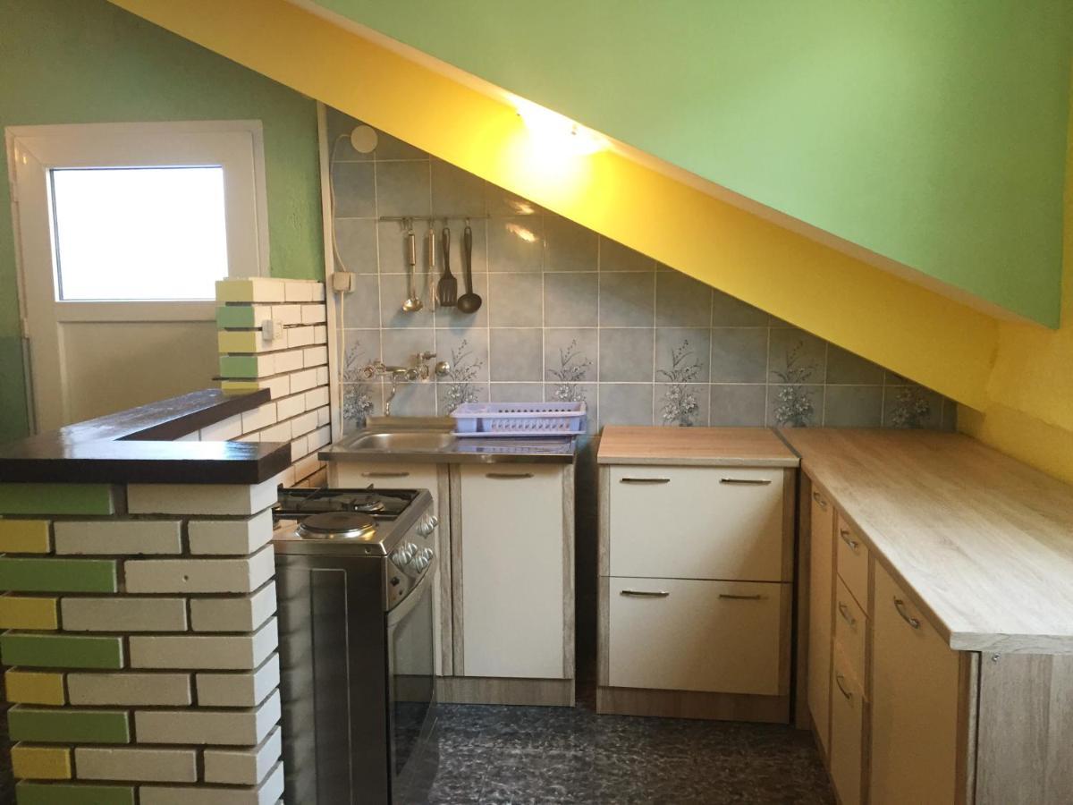 Apartment Lela Mali Lošinj Eksteriør bilde